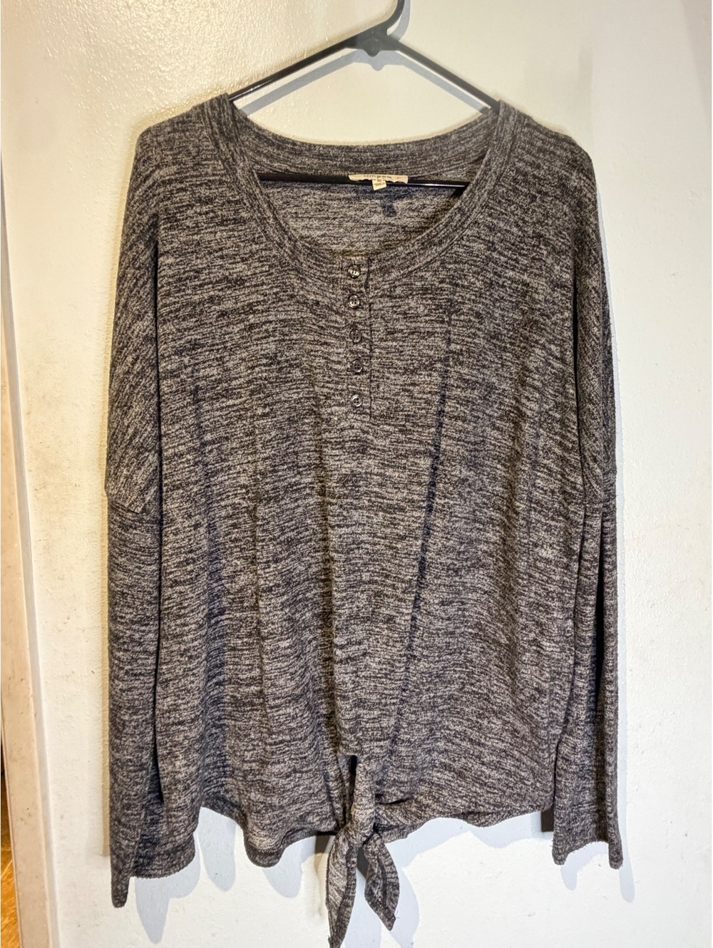 Umgee USA XL Gray Long Sleeve Button-Up Tie Front Top